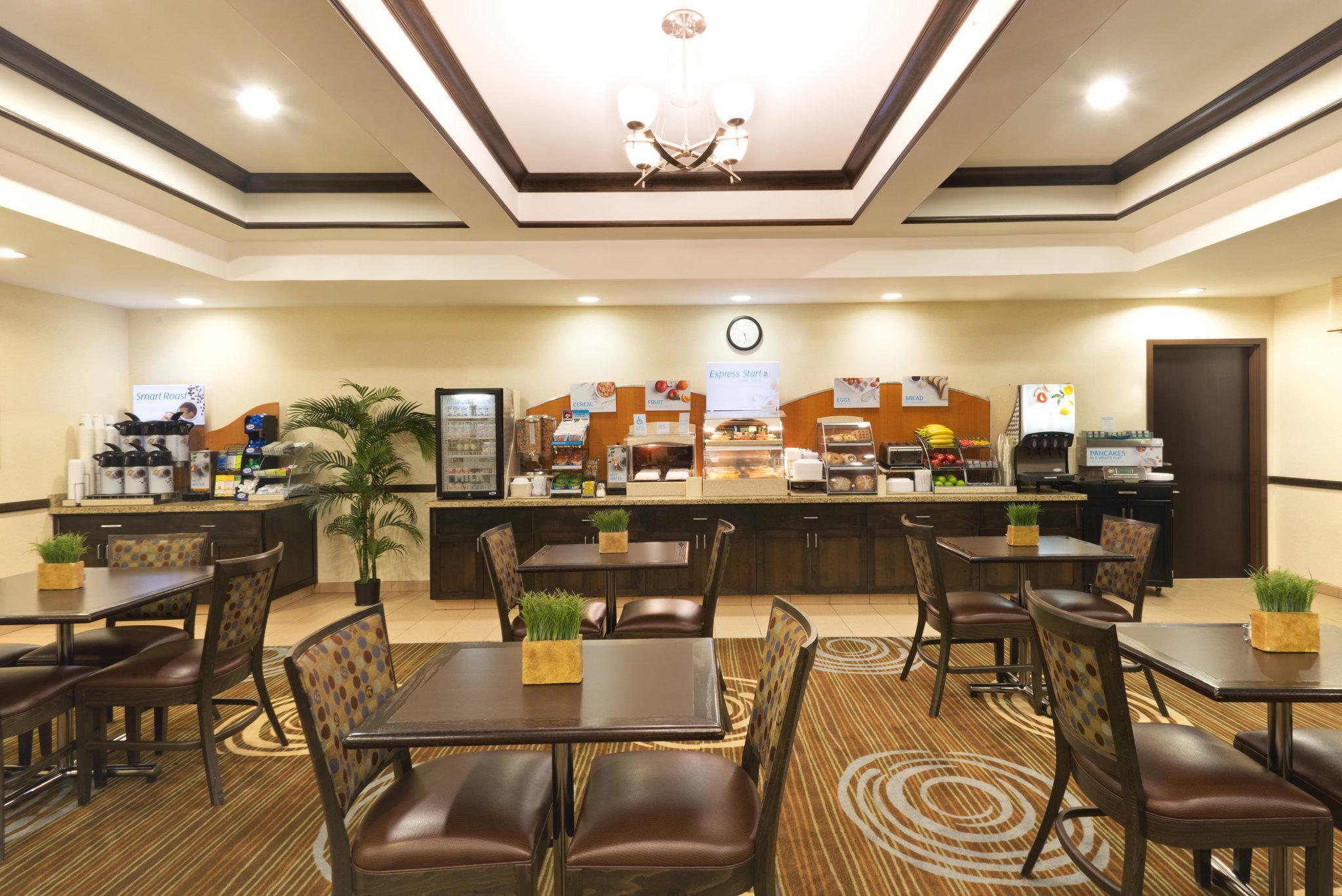 Holiday Inn Express Richfield By Ihg מראה חיצוני תמונה